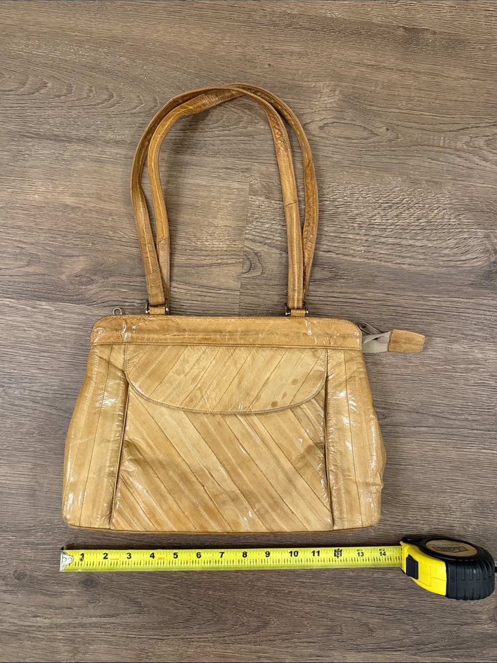 Vintage Classic Tan Eelskin Shoulder Bag - Vintage-Inspired Women's Handbag